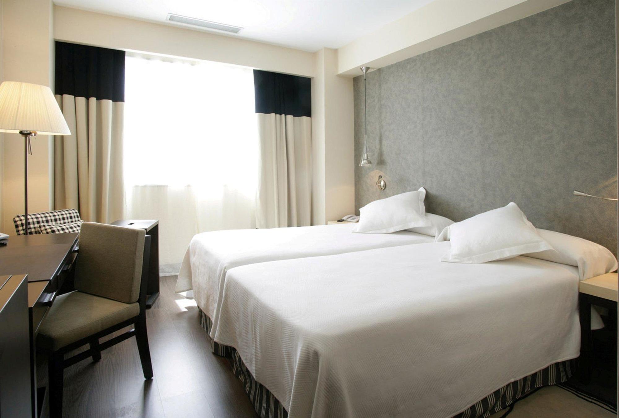 Nh Alcorcon Hotel Kültér fotó